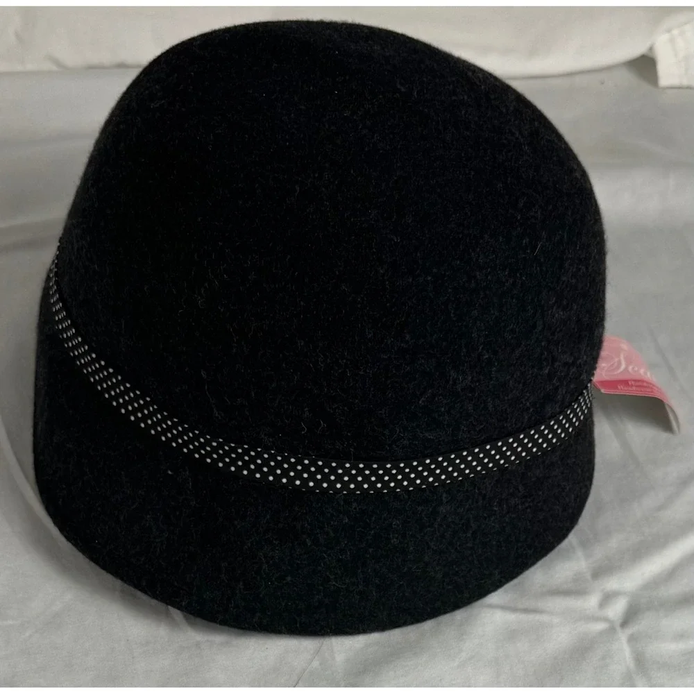 Scala Dorfman‎ Pacific Wool Cloche Hat Grey Polka Dot Ribbon Flower